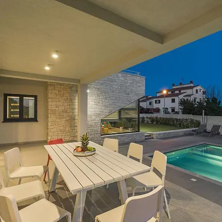 Villa Annie Comfortable Holiday Porec