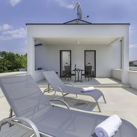 Annie Comfortable Holiday * Porec